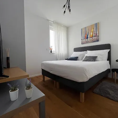 Luxury Mon Soleil מורטר