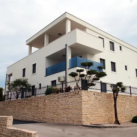 Luxury Mon Soleil Lejlighed